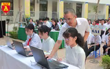 Giáo viên, học sinh hào hứng tham gia cuộc thi 